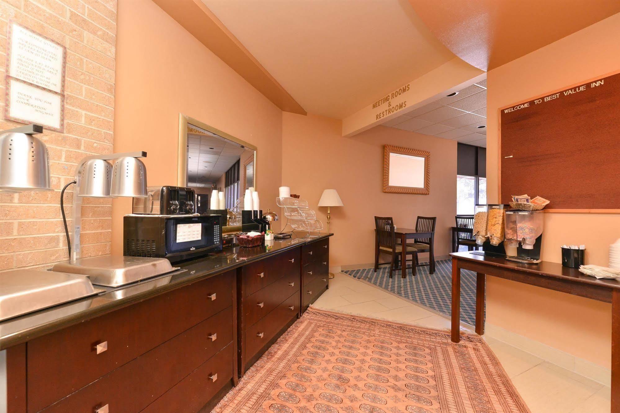 Americas Best Value Inn And Suites Виктория Екстериор снимка
